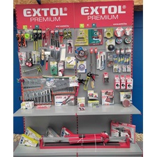 bemutató állvány ezüstszürke 250×100 cm, 2 db piros oszloppal  (tételenként szállítjuk, hívjon a pontos elérhetőségről!)